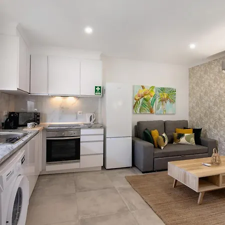 Stunning Modern In Oura