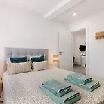 Stunning Modern In Oura * Albufeira